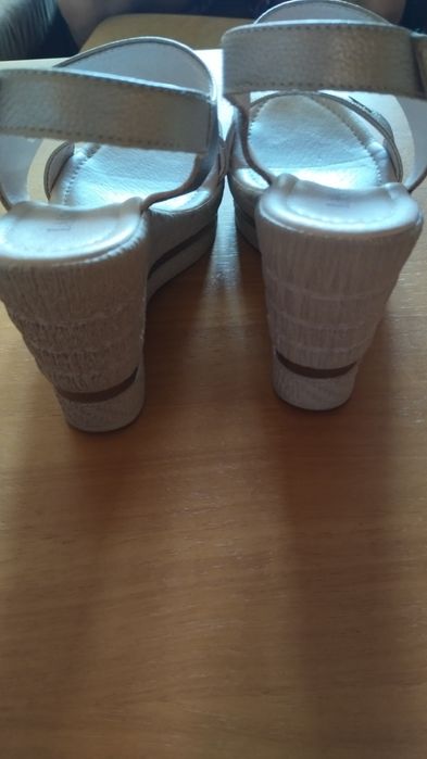 Klapki skórzane Lasocki