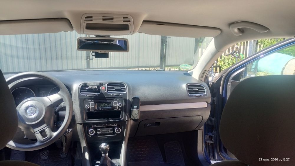 Volkswagen Golf VI