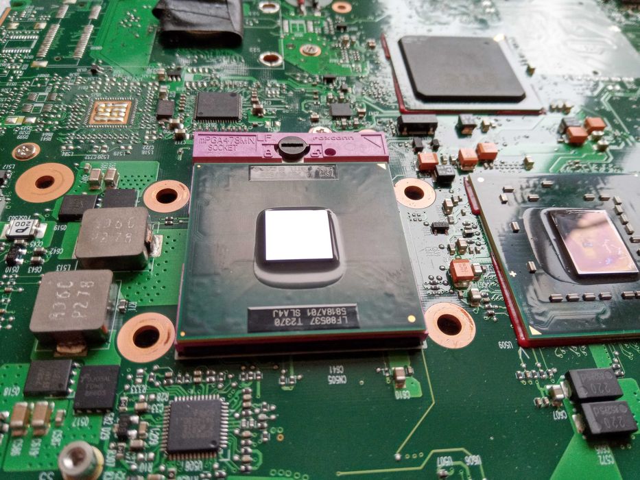 процессор Intel Pentium T2370 T2410 T3400 T4300 CPU 2 ядра