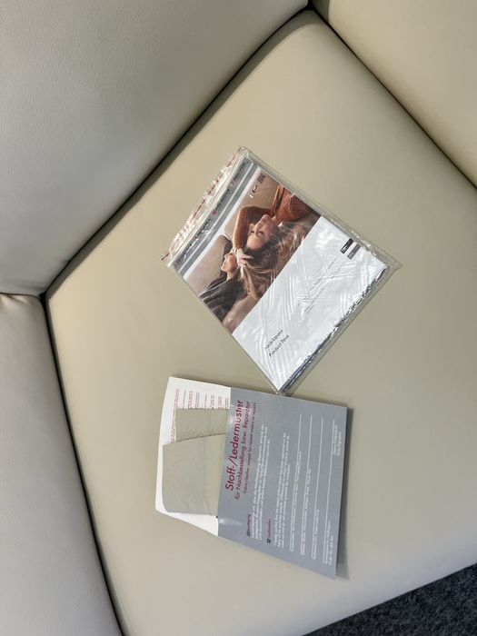 Нові два дивани шкіряні трійка двійка нерозкладні