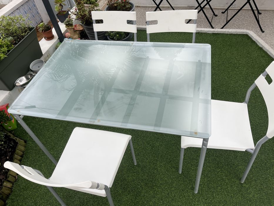 Mesa  de cozinha  com  cadeiras4