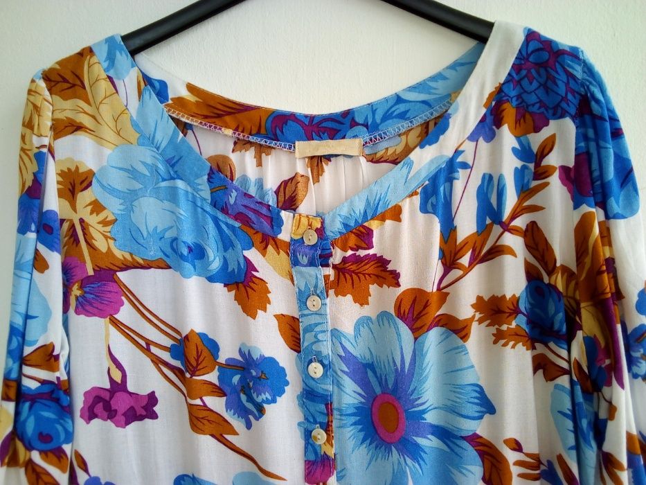 Blusa de verão com flores! - Tamanho L / XL