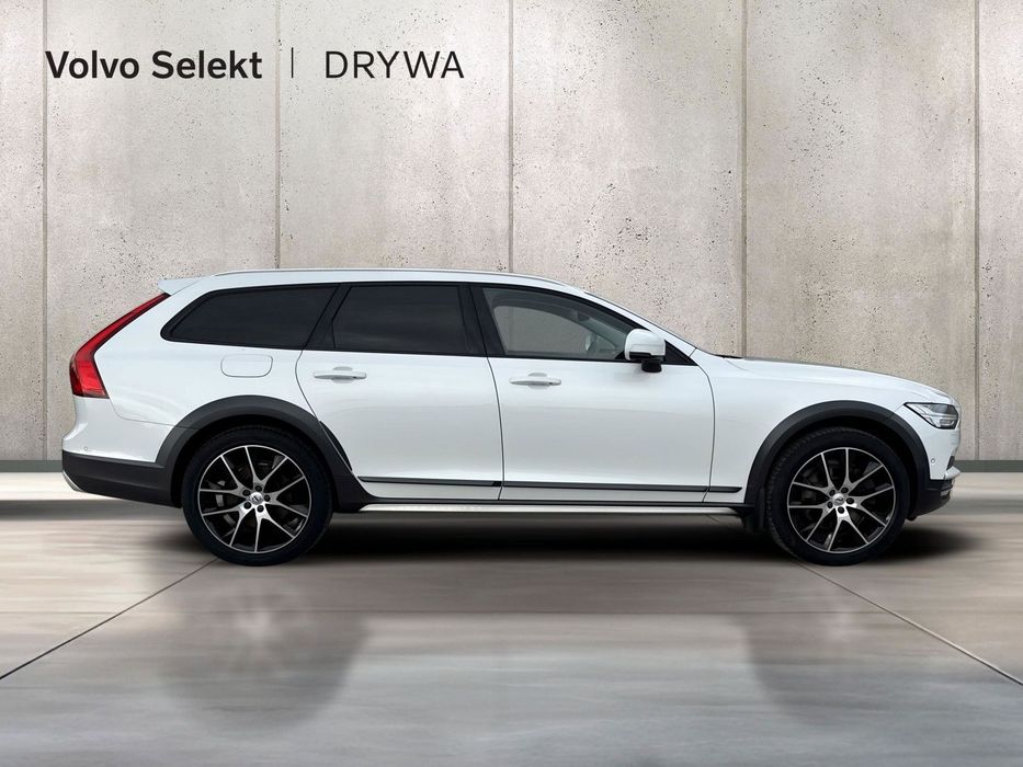 Volvo V90 Cross Country D5 AWD PRO | Serwis ASO | Panorama | Hak | Masaże | FV Marża | DRYWA G