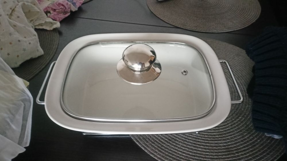 Naczynie z podgrzewaczem