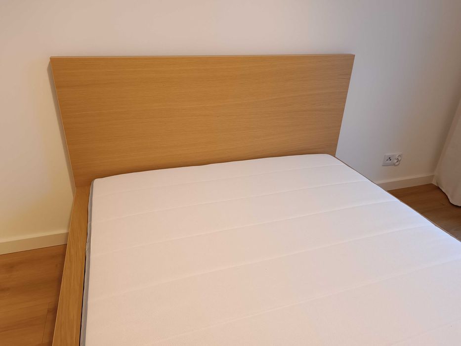 Łóżko Ikea MALM dąb bielony 140 x 200 cm plus materac NOWE Okazja TRÓJMIASTO