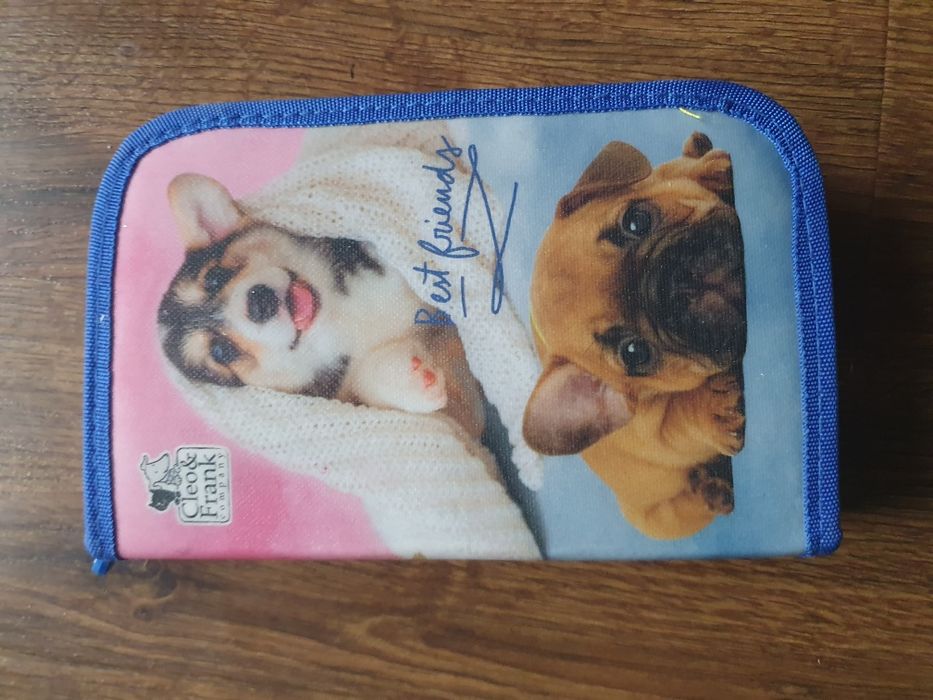 Piórnik pieski psy best fruend Cleo and Frank z wyposażeniem