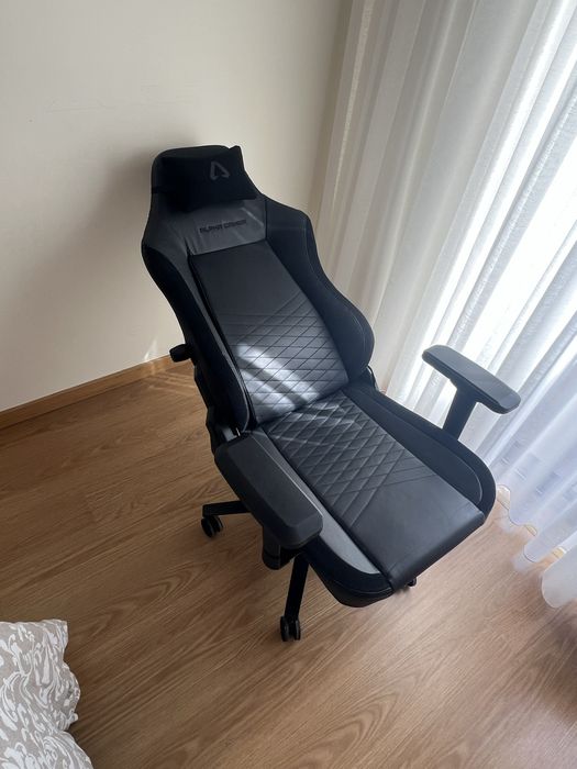 Vendo cadeira Alpha Gamer