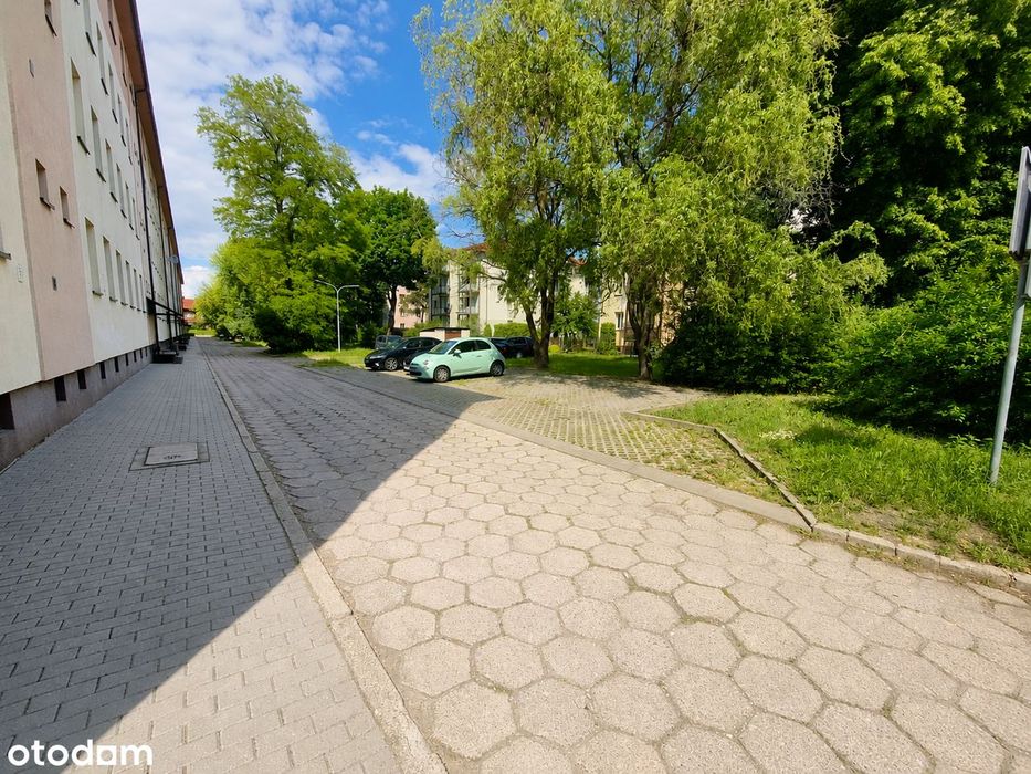 2 pokoje z kuchnią / 47 m² / cegła / blisko PKP - Więcej