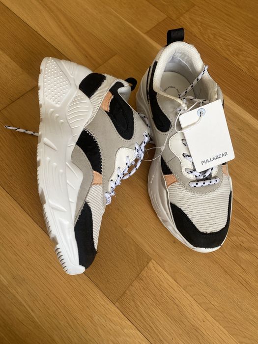 Жіночі кросівки 36 PULL &BEAR
