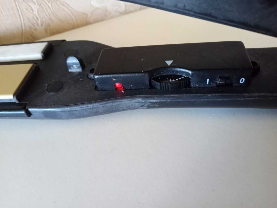 Щипцы для волос PHILIPS HP 4688/00