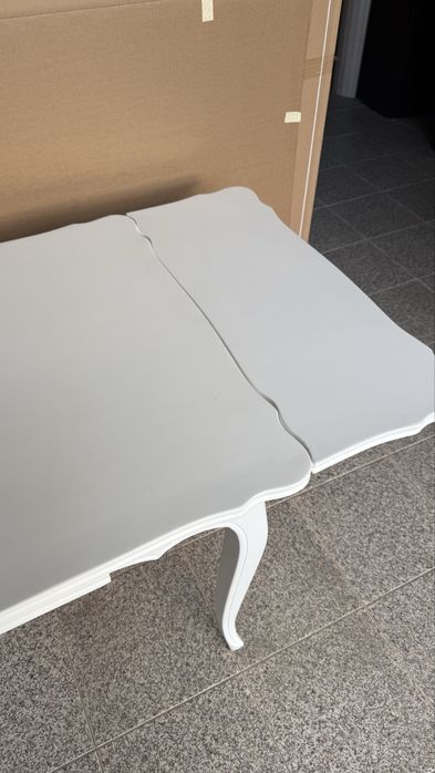 Mesa de Sala Extensível Vintage Lacada a Branco, Estilo Luís XV / Provençal