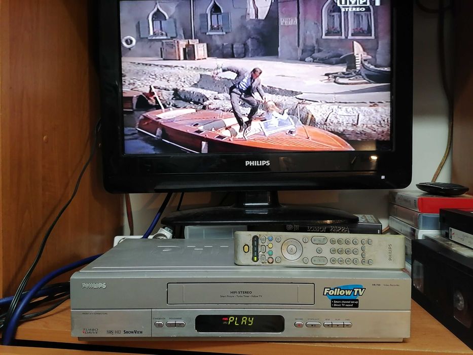Magnetowid VHS Philips VR750 HI-FI Stereo pilot