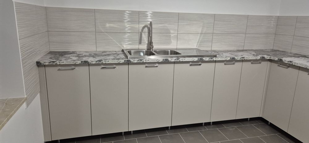 Meble na wymiar - meble kuchenne, szafy, garderoby, meble łazienkowe