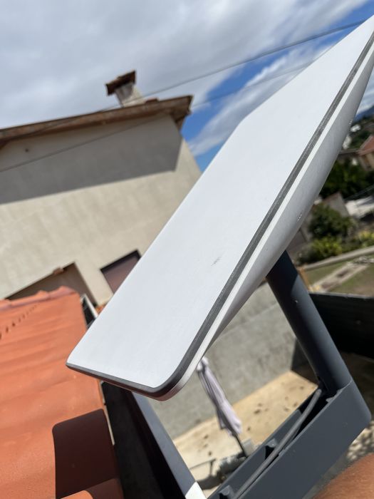 Antena Starlink “Standard” de 2ª geração com suporte de parede incluso