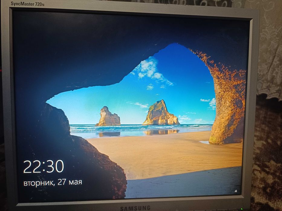 Продаю монитор SAMSUNG