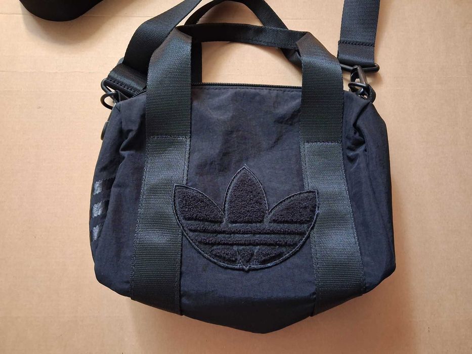 Torba Adidas Trefoil Chenille Crossbody Bag