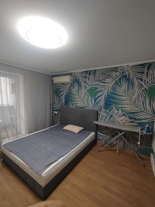 2 к.кв.-Днепр.дор.113-ремонт-парковка у дома-район супер-на длит.срок.