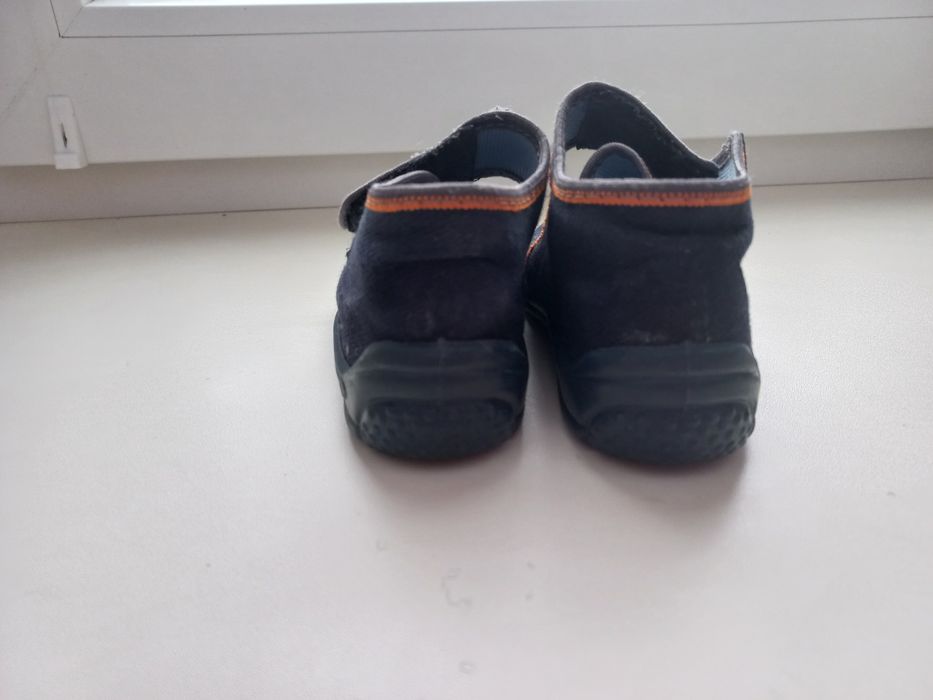 Тапочки 23 р.;cтелька 14.3см.Zetpol