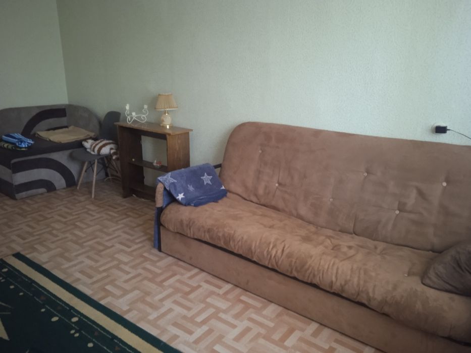 Здам 2 кімнатну квартиру подобово