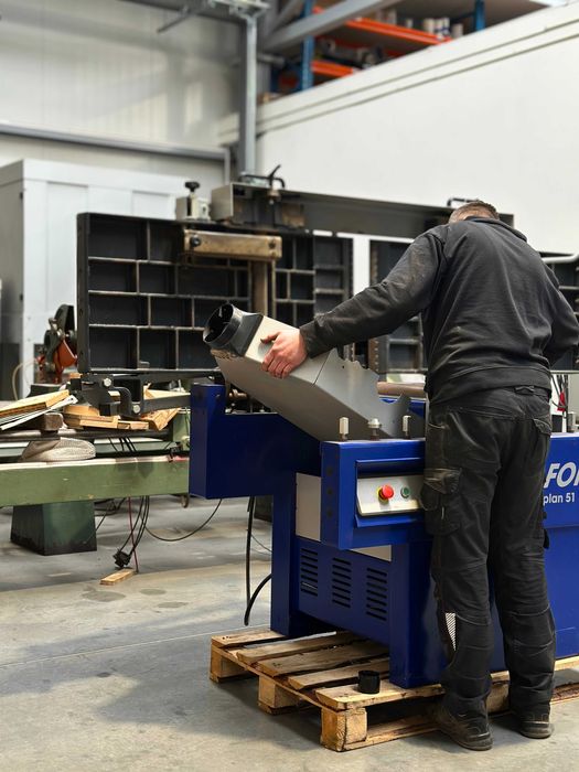 Serwis maszyn stolarskich i przemysłowych