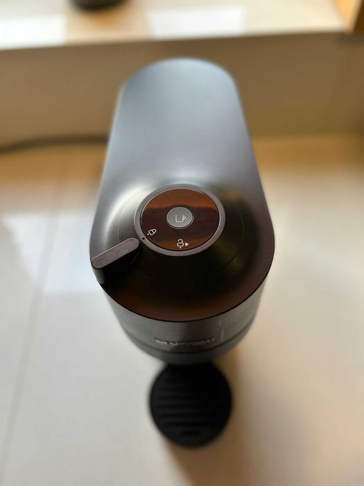 Máquina Café Nespresso Vertuo Pop Preta - Com Garantia