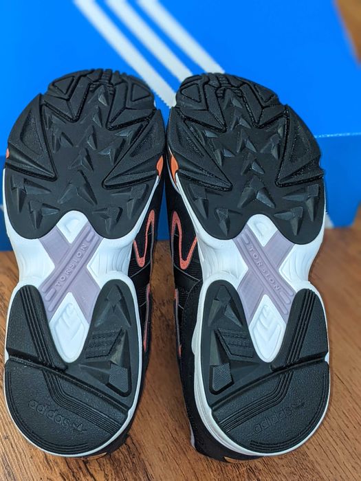 Кросівки adidas  Yung 96 Chasm ОРИГІНАЛ