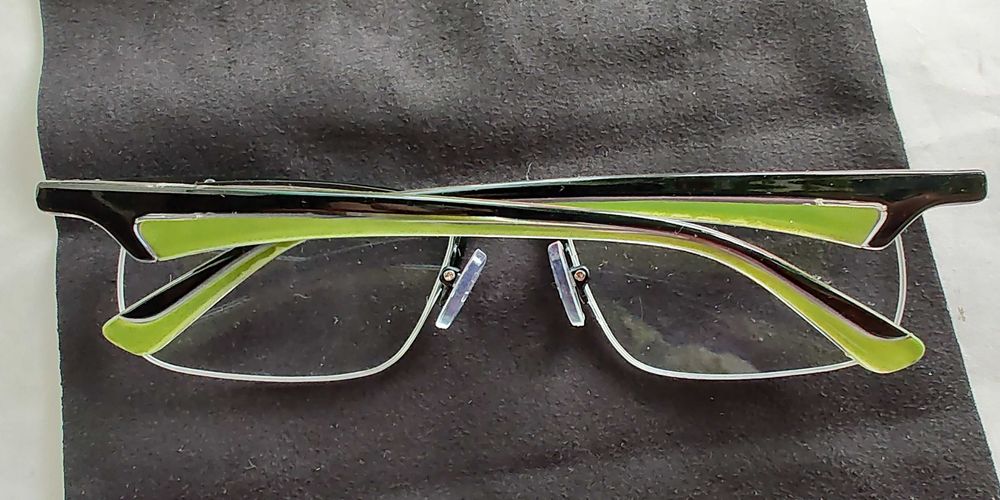 Напівобідкові металеві окуляри для читання з захистом VEVESMUNDO