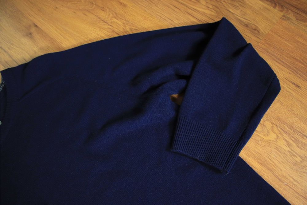 Sweter M&S r. XL granatowy okrągły dekolt wełniany męski