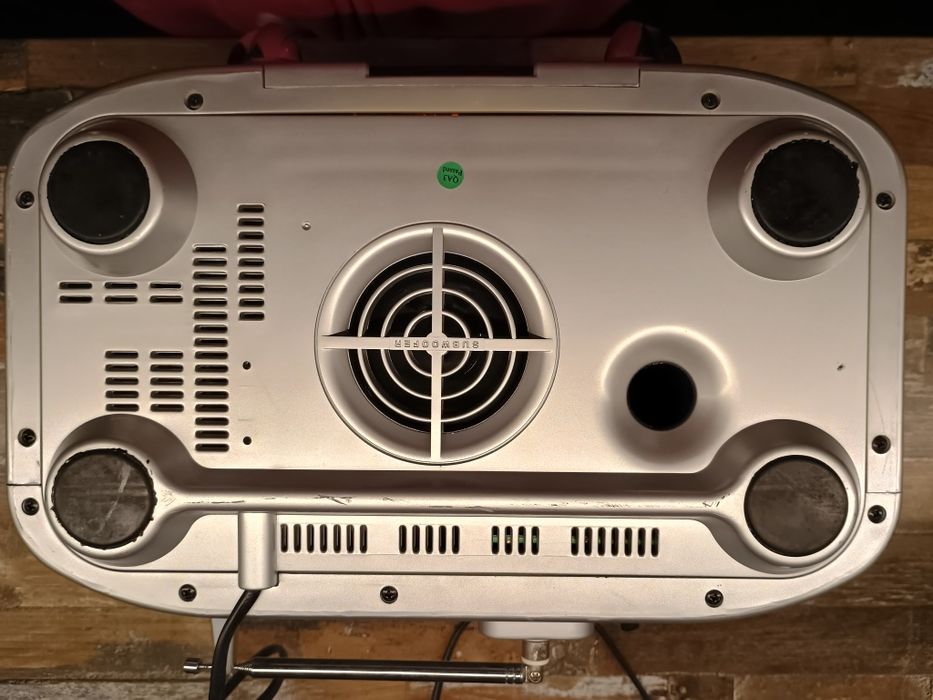 Teac SL-D900, CD-програвач з радіо та USB у ретро-стилі