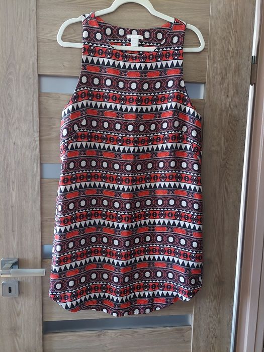 Sukienka damska marki H&M.  Rozmiar 42
