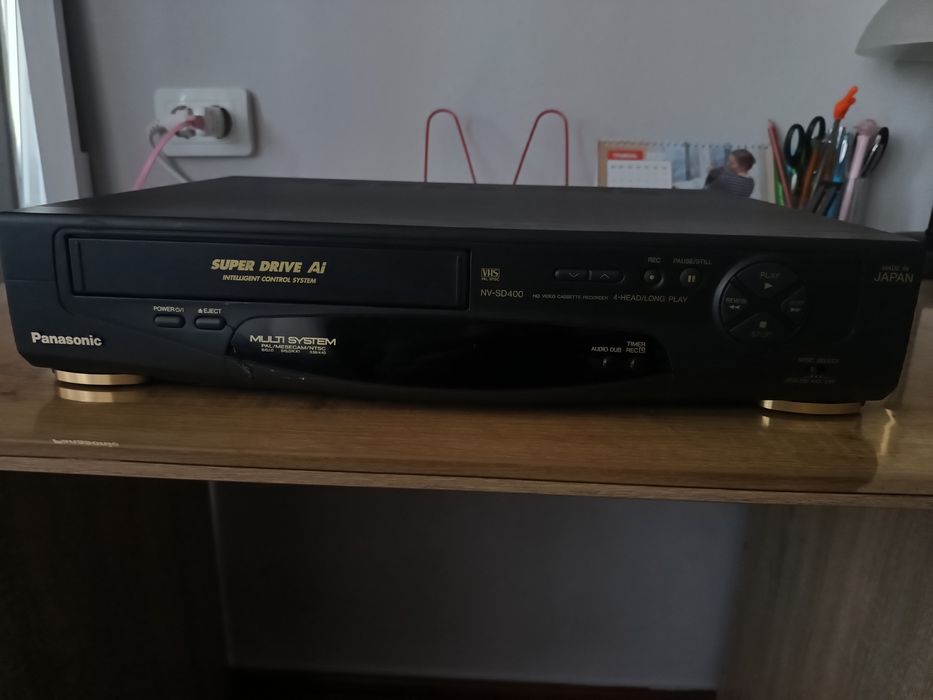 Продам  відеомагнітофон Panasonic