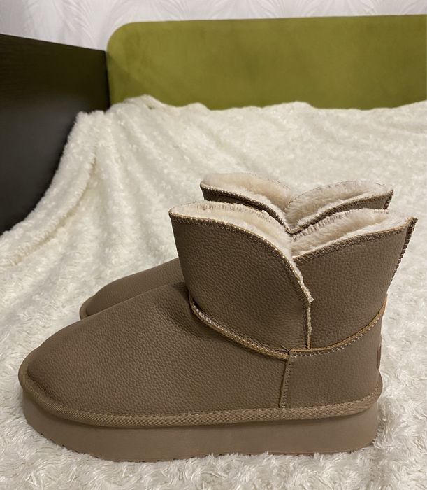 уггі з натуральної шкіри