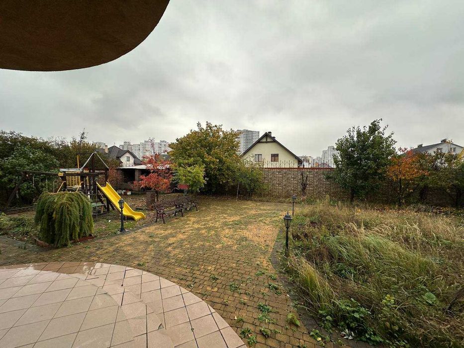 Терміново будинок 640кв.м з ремонтом, Троєщина, Можно під комерцію!!!