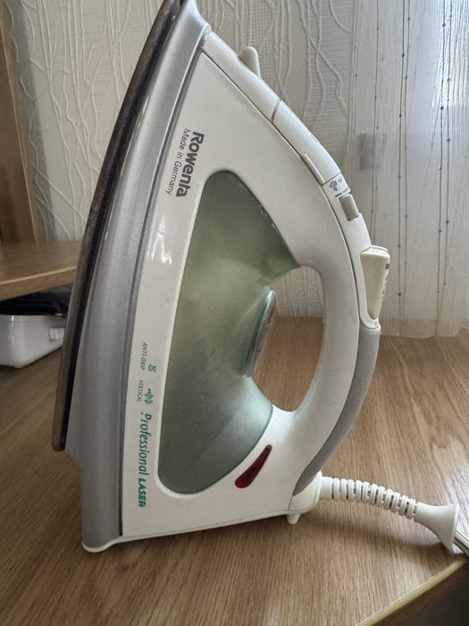 Утюг ROWENTA на запчасти