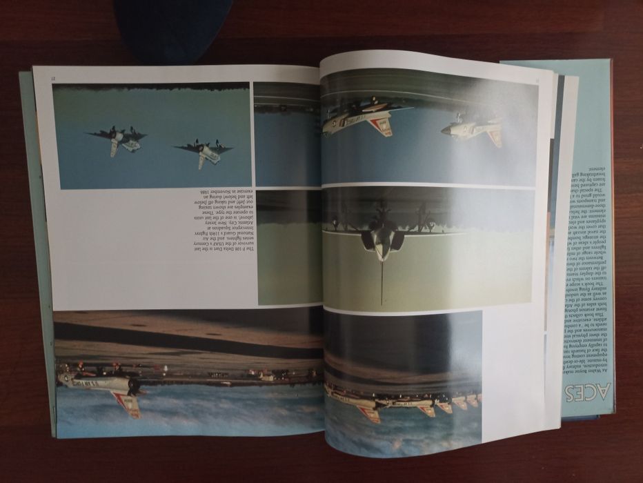 Livro sobre aviões de guerra