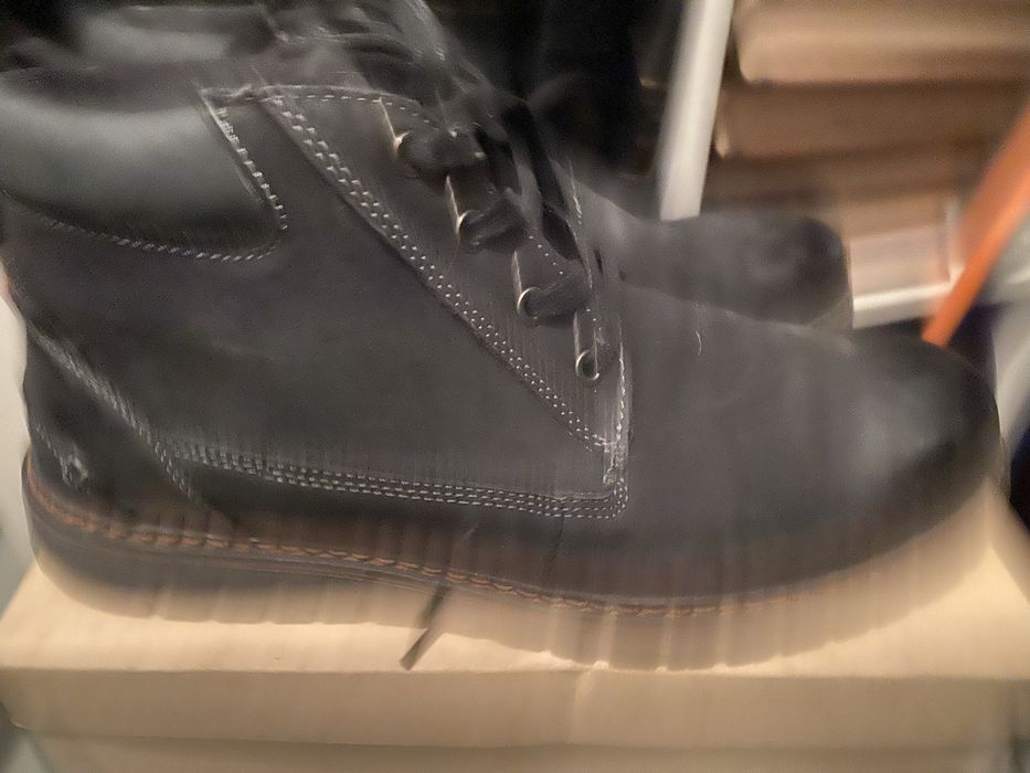 Lote 2pares botas 43/44 bejes a estrear e umas pretas