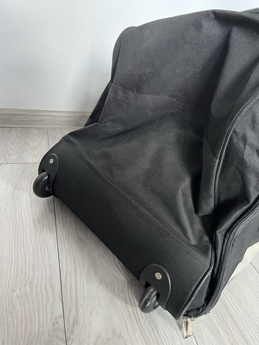 Ogromna torba z funkcją walizki