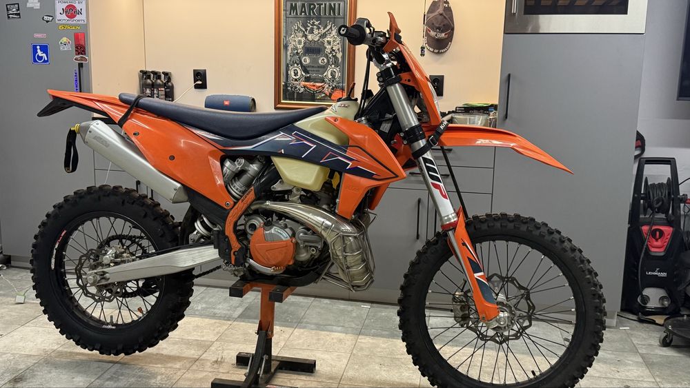 KTM EXC tpi 300.