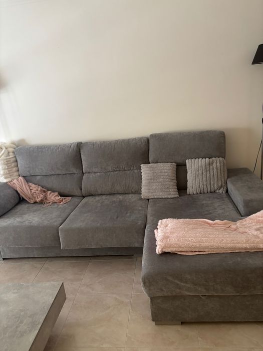 Sofá cinza chaise long