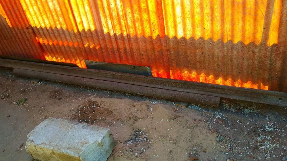 Рельси.          .