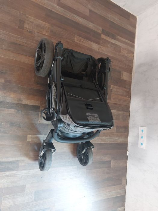 Прогулянкова коляска BubaGo Model One