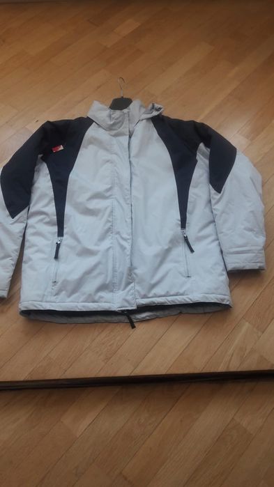 Куртка жіноча велика тепла демісезон розмір десь XL/XXL,спорт.куртка