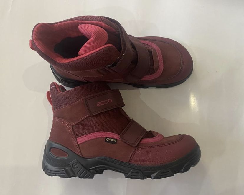 Оригінальні зимові черевики Ecco Gore-Tex. Розмір - 37