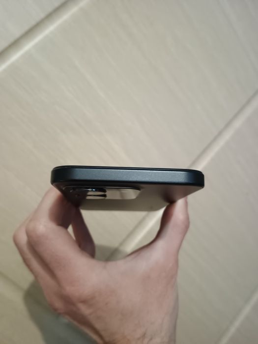 Redmi 15C 6000 мАч батарея 8/256 пам'яті  2025 рік випуску