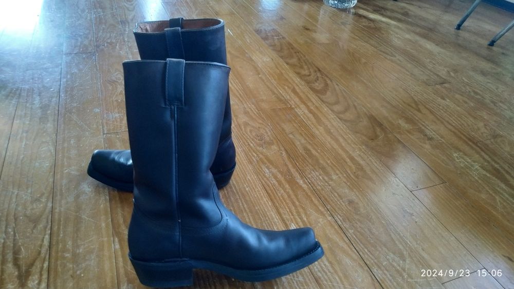 Botas pele Grinder 42