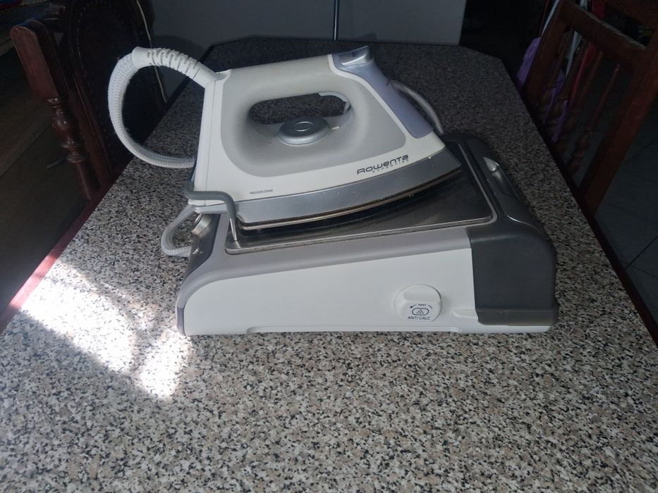 Ferro com caldeira ROWENTA