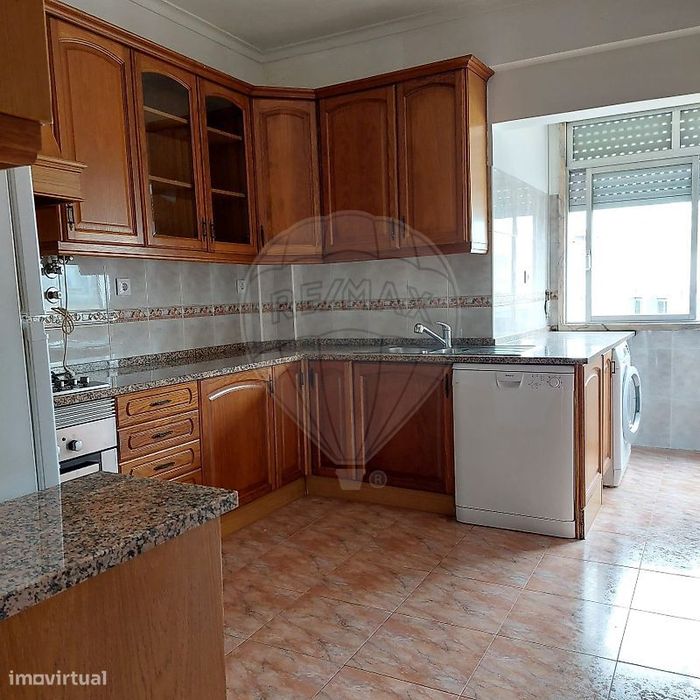 Apartamento T1 para arrendamento