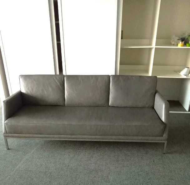 Італійський диван Twils з натуральної шкіри преміальної якості