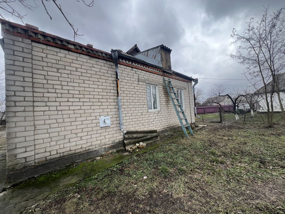 Продам будинок з магазином