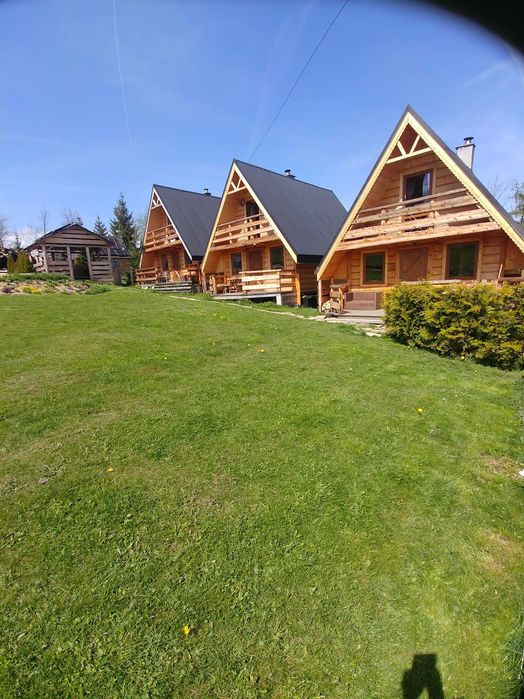 Osada trzech domkow (mieszkalnych) z widokiem na Tatry!